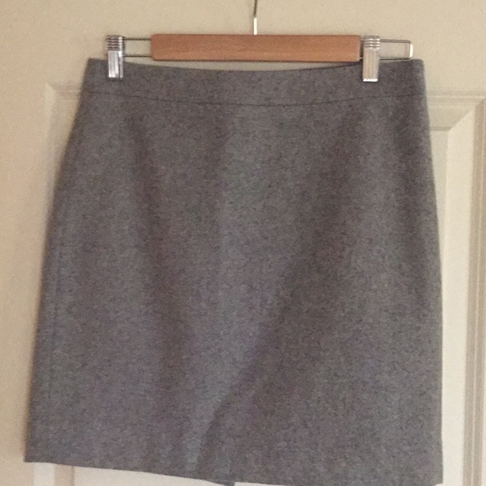 Gray wool pencil skirt